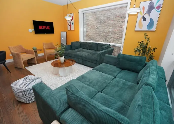 Apartment Spacious 4br West Loop Retreat With Optional Parking Chicago